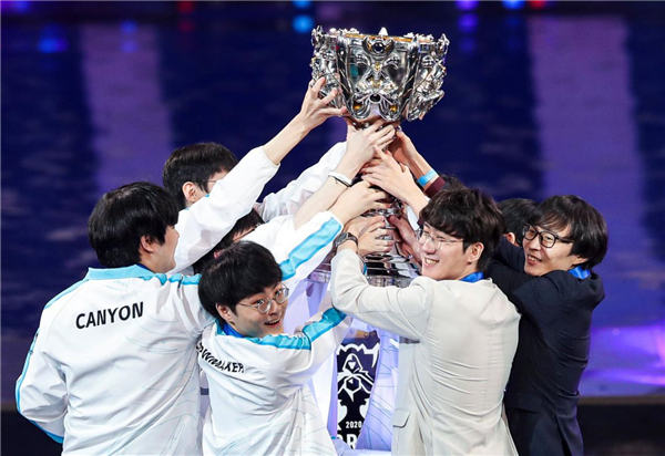 EDG不敌DRX淘汰，四强赛程已出