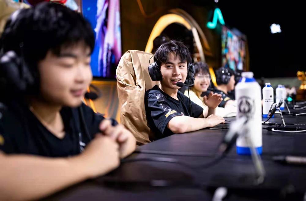 九年前的今天：Faker崭露头角 迎来自己在职业联赛的首秀